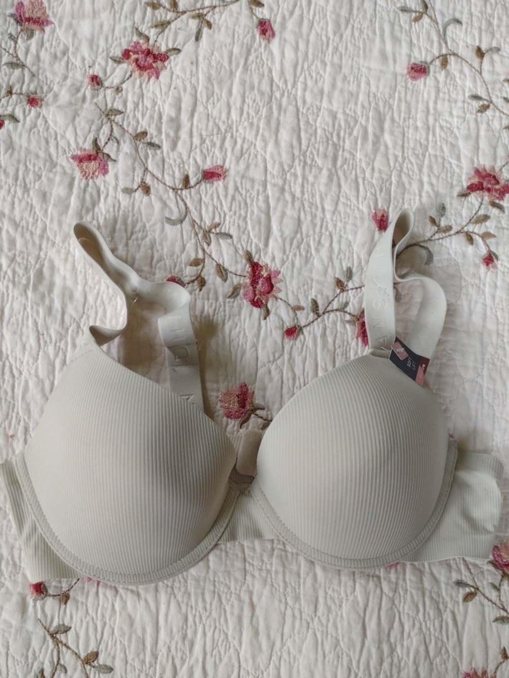 NWT Danskin Ribbed Light Beige T-Shirt Bra 36C